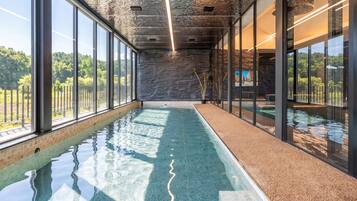 Quarto básico, 3 quartos (Private Pool Villa) | 2 quartos, Wi-Fi de cortesia