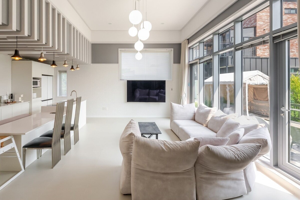 Eenvoudige kamer, 2 slaapkamers (Kid Room B (Kids' room, Spa, BBQ)) | 2 slaapkamers, gratis wifi
