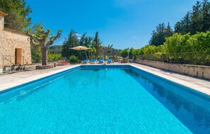 Pool - Lovely home in Son Macia with private swimming pool, can be inside or outside (Son Macia)