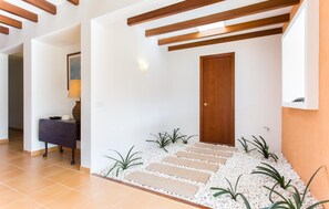 Interior - Nice home in Son Servera with private swimming pool, can be inside or outside (Son Servera)