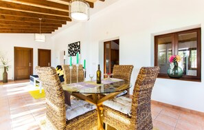 Dining - Nice home in Montuiri with private swimming pool, can be inside or outside (Montuiri)