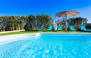 Pool - Nice home in Montuiri with private swimming pool, can be inside or outside (Montuiri)