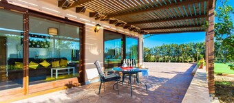 Nice home in Montuiri with private swimming pool, can be inside or outside