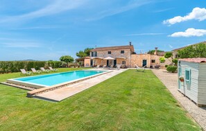 house - Awesome home in Manacor with WiFi (Manacor)