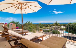 Terrace/patio - Luxurious home in Portocolom (Portocolom)