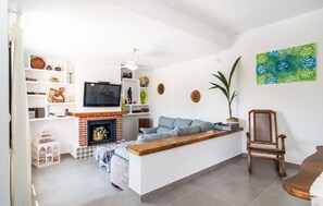 TV, DVD player, ping pong - Beautiful home in Canyamel with private swimming pool, can be inside or outside (Canyamel)