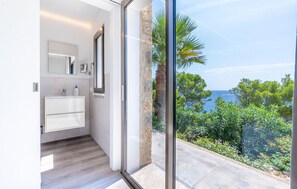 Interior - Amazing home in Sa Font de Sa Cala (Sa Font de Sa Cala)