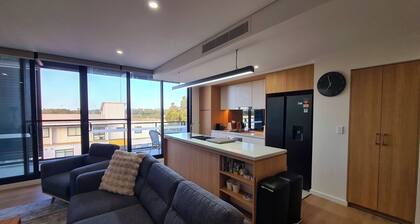 Huntington Apartment - Right in the heart of Rouse Hill Town Centre
