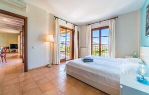 3 camere, una cassaforte in camera, ferro/asse da stiro