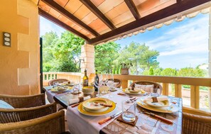 Outdoor dining - Cozy home in Betlem with private swimming pool, can be inside or outside (Betlem)
