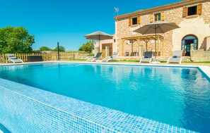 Pool - Awesome home in Petra with private swimming pool, can be inside or outside (Petra)