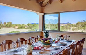 Dining - Stunning home in Cala dOr with private swimming pool, can be inside or outside (Cala dOr)