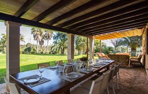 Outdoor dining - Ses Cases de Son Isidros (Manacor)