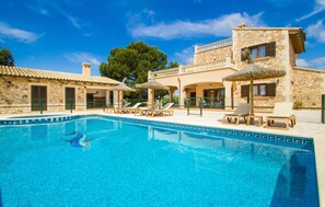 Pool - Gorgeous home in Ses Salines (Ses Salines)
