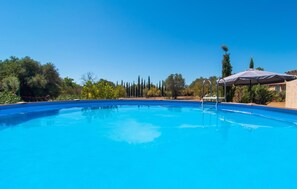 Pool - Amazing home in Llucmajor with private swimming pool, can be inside or outside (Llucmajor)