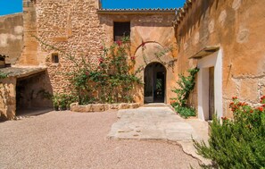 Exterior - Cozy home in Llucmajor with private swimming pool, can be inside or outside (Llucmajor)