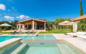 Pool - Nice home in Pollenca with private swimming pool, can be inside or outside (Pollenca)