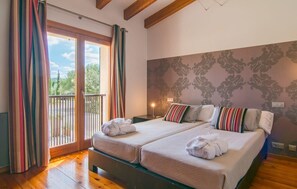 4 Schlafzimmer, Zimmersafe, Bügeleisen/Bügelbrett, Reisekinderbett