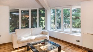 Living area - Beautiful home in Alcudia with private swimming pool, can be inside or outside (Alcudia)