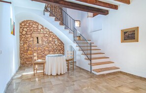 Interior - Awesome home in Porto Cristo (Porto Cristo)