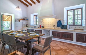 Dining - Awesome home in Porto Cristo (Porto Cristo)