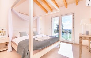 5 bedrooms, iron/ironing board, travel cot, free WiFi - Nice home in Alqueria Blanca (Alqueria Blanca)