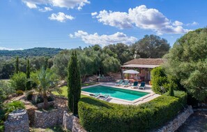 Pool - Beautiful home in Portocolom (Portocolom)