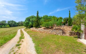 Property grounds - Beautiful home in Portocolom (Portocolom)