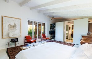 4 Schlafzimmer, Zimmersafe, Bügeleisen/Bügelbrett, Reisekinderbett