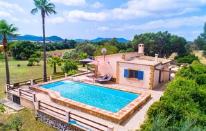 Pool - Stunning home in Capdepera with private swimming pool, can be inside or outside (Capdepera)