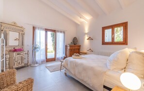 2 bedrooms, iron/ironing board, free WiFi - Stunning home in Santanyi with private swimming pool, can be inside or outside (Santanyi)