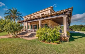 Exterior - Stunning home in Cala dOr with private swimming pool, can be inside or outside (Cala dOr)