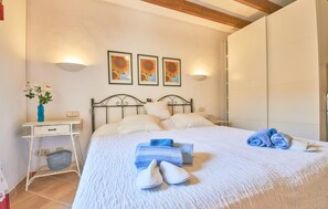 2 chambres, fer et planche à repasser, Wi-Fi gratuit