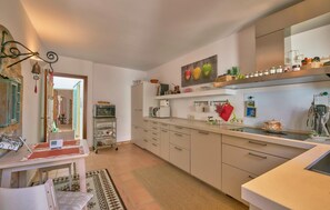 Fridge, microwave, oven, stovetop - 2 bedroom lovely home in Arta (Arta)