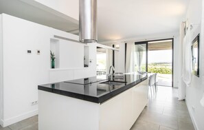 Fridge, microwave, oven, stovetop - Lovely home in Santa Margalida (Santa Margalida)