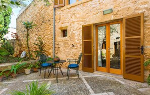 Outdoor dining - Awesome home in Alcudia with WiFi (Alcudia)