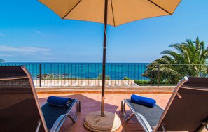 Terrace/patio - Amazing home in Port Verd with private swimming pool, can be inside or outside (Port Verd)