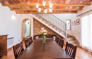 Dining - Awesome home in SHorta with private swimming pool, can be inside or outside (SHorta)