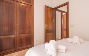 3 Schlafzimmer, Bügeleisen/Bügelbrett, Reisekinderbett, kostenloses WLAN
