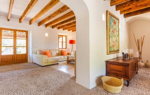 TV - Cozy home in Pollenca with private swimming pool, can be inside or outside (Pollenca)