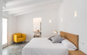 4 bedrooms, iron/ironing board, travel cot, free WiFi - Luxurious home in Arta with private swimming pool, can be inside or outside (Arta)