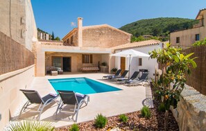 Pool - Lovely home in Llucmajor with private swimming pool, can be inside or outside (Llucmajor)
