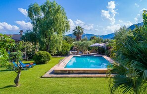 Pool - Lovely home in Pollenca with private swimming pool, can be inside or outside (Pollenca)