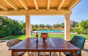Outdoor dining - Stunning home in Alcudia with private swimming pool, can be inside or outside (Alcudia)