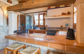 Fridge, microwave, oven, stovetop - Awesome home in Arta with private swimming pool, can be inside or outside (Arta)