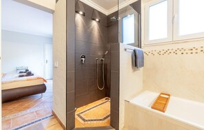Een douche, een haardroger
