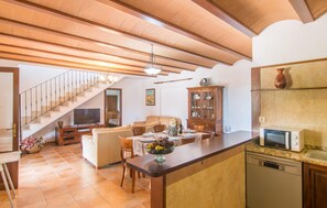 Interior - Awesome home in Porto Cristo (Porto Cristo)