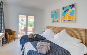 4 bedrooms, in-room safe, iron/ironing board, travel cot - Casa Ehren Alma del Mar (Alcudia)
