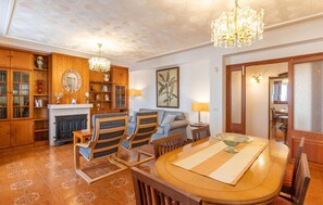 Dining - 3 bedroom cozy apartment in SIllot Cala Morlanda (SIllot Cala Morlanda)