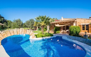 Pool - Cozy home in Son Carrio with private swimming pool, can be inside or outside (Son Carrio)